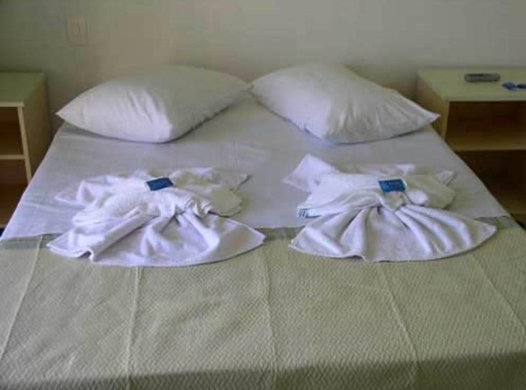 Hotel Pousada Mineirinho Balneário Praia do Leste Pokoj fotografie